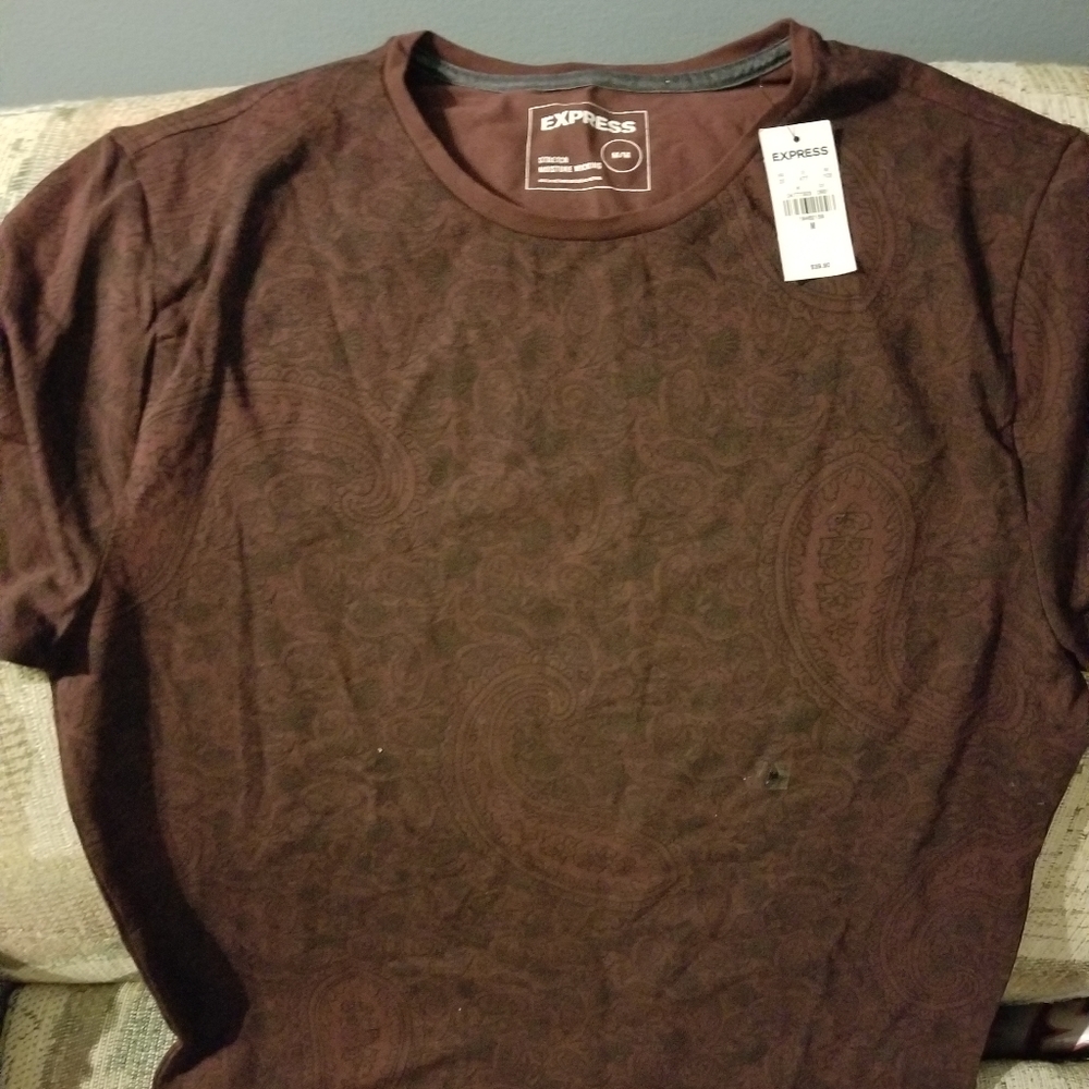 Express paisley tee NWT
